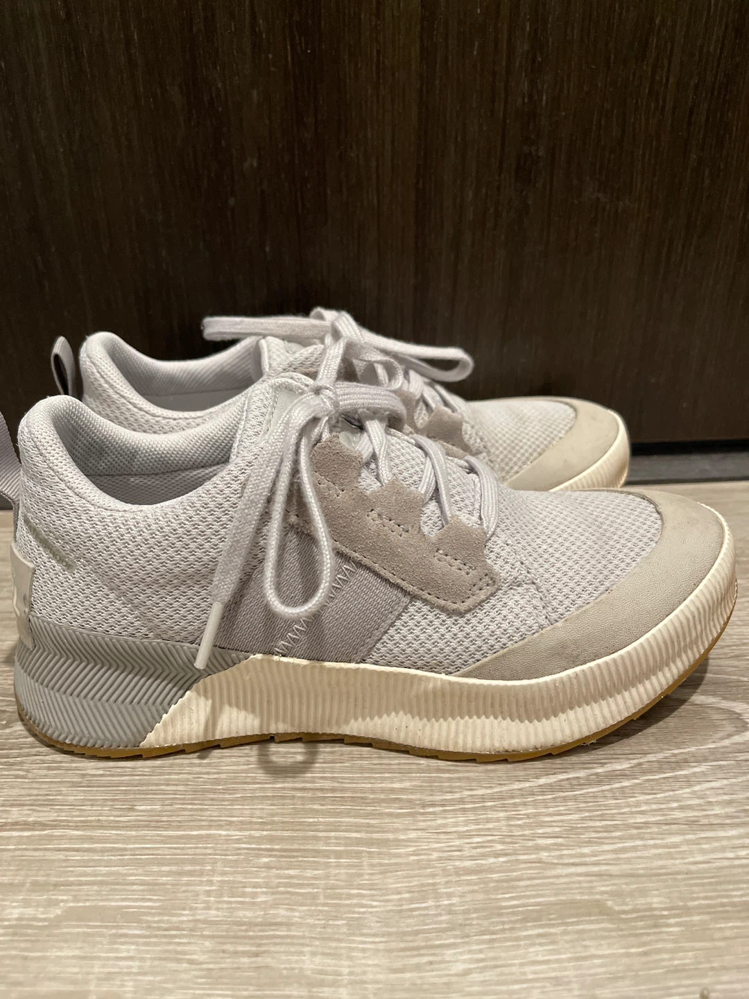 Sorel Grey Athletic Shoes Size 6 - photo 3