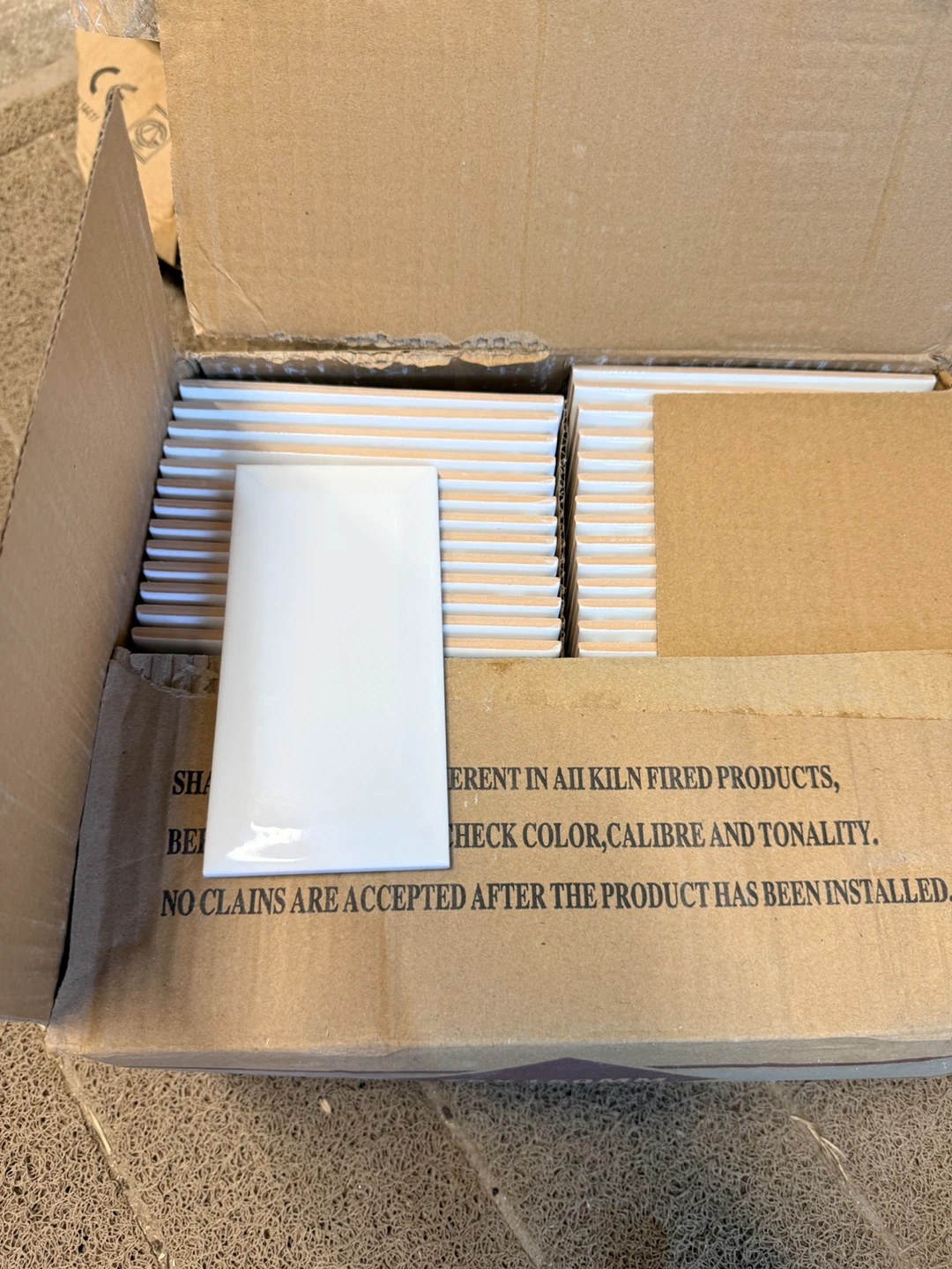 Daltile Restore 3x6 White Ceramic Subway Tile Case - photo 4