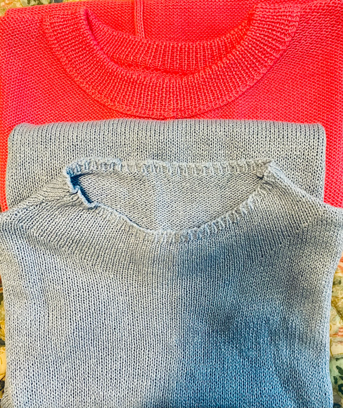 2 Knitted Tops - lipstick Pink & Pale Blue - photo 3