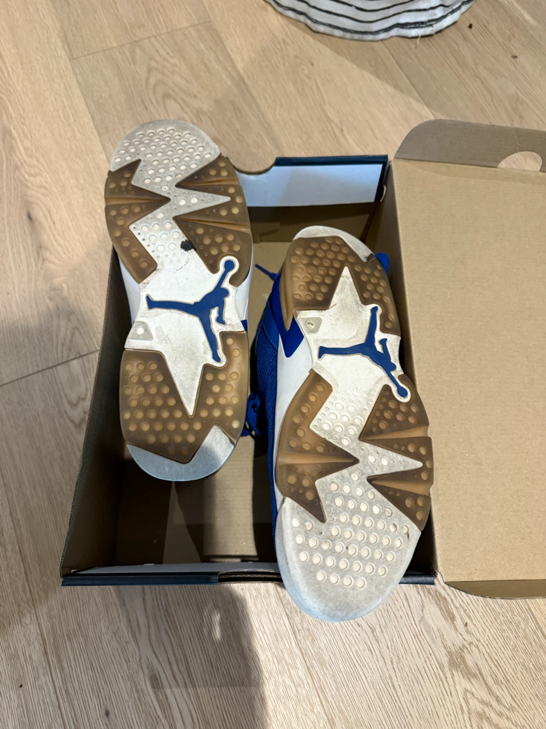 Jordan 6 Retro Royal Blue - photo 3