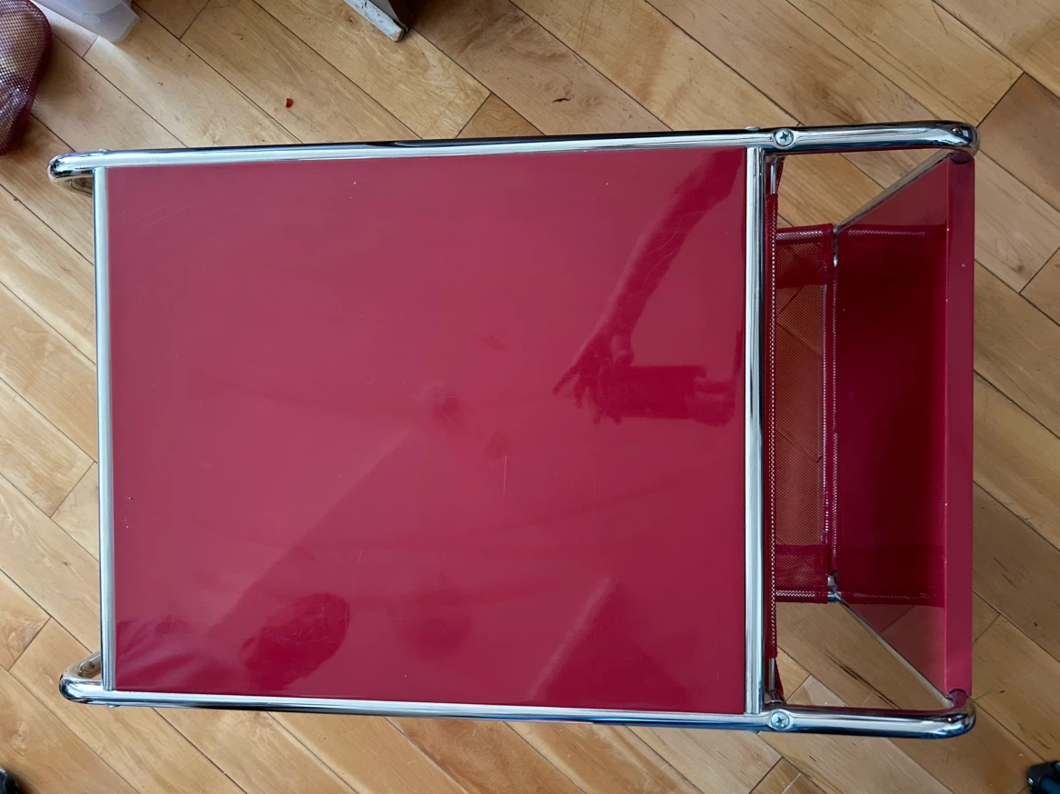 Red Magazine Rack Side Table - photo 2