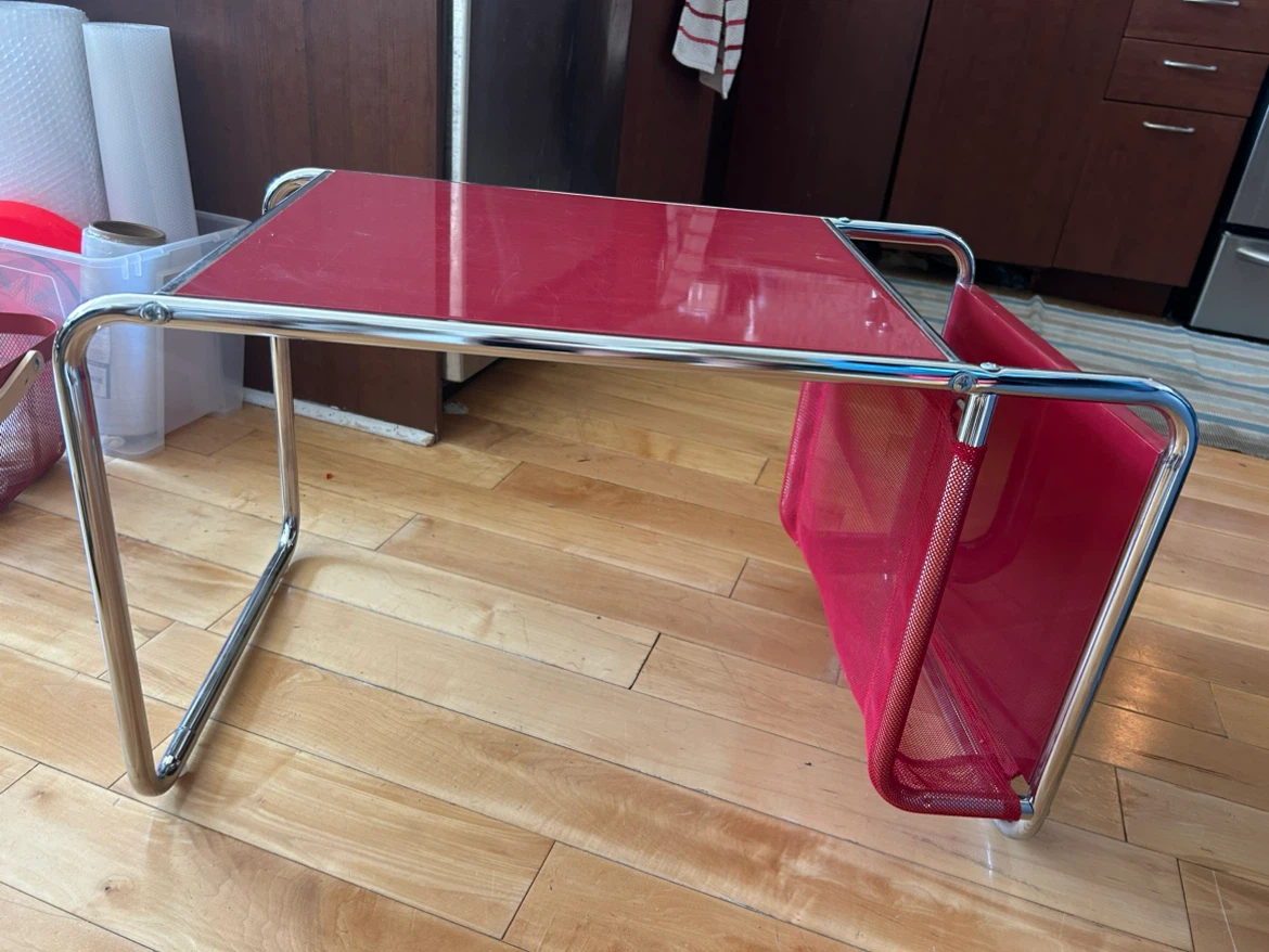 Red Magazine Rack Side Table - photo 4