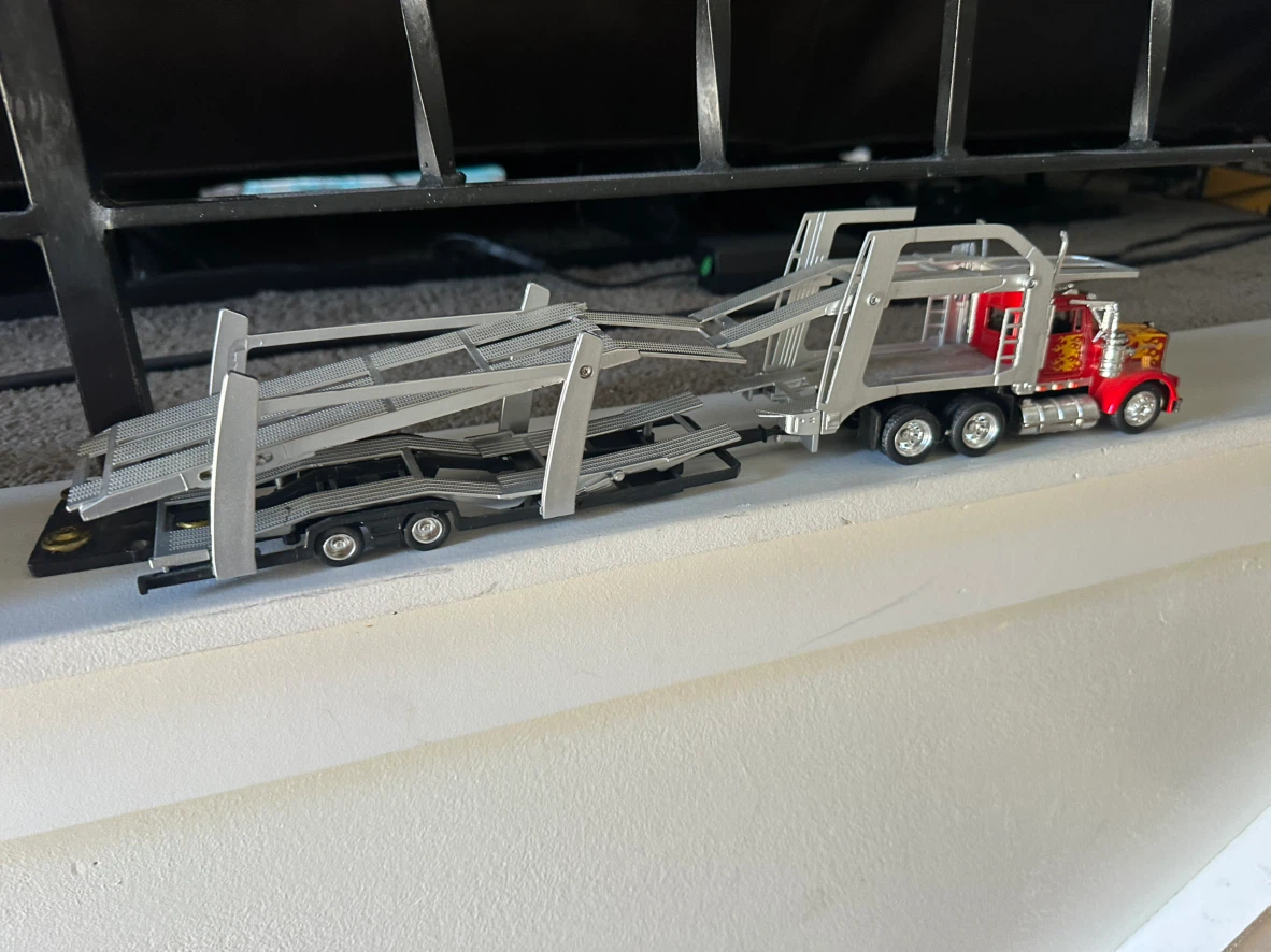Diecast  Semi Trucks - photo 3