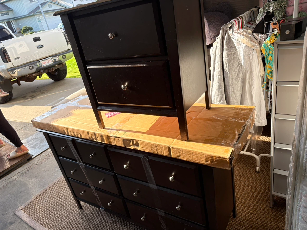 Double bed, 6 Drawer Dresser and Nightstand - photo 2