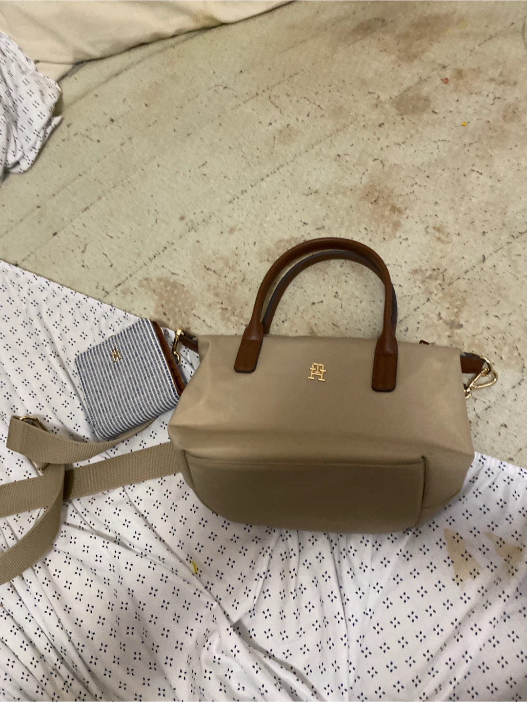 Tommy Hilfiger bag for sale - photo 3