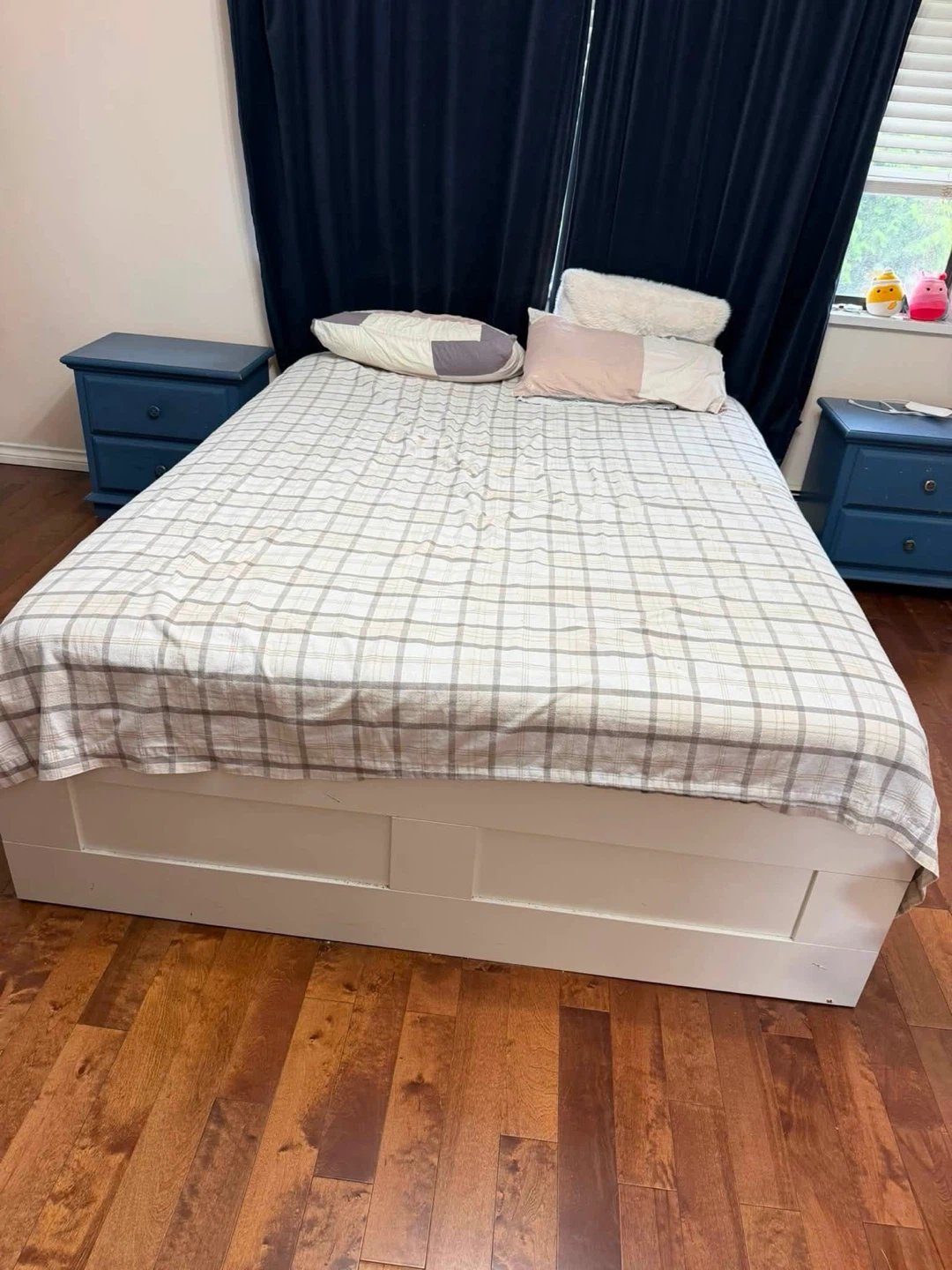 Queen Bed Frame with Storage Drawers - photo 4