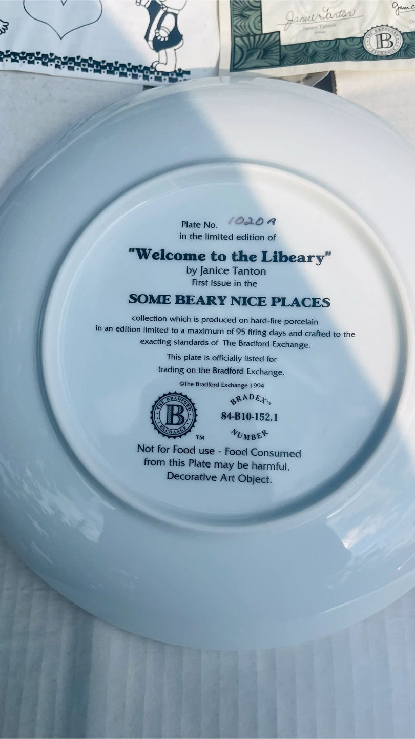 Welcome to the Library" Collector Plate by Janice Tanton - photo 2