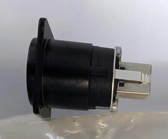 USB 2.0 Type A to Type B Panel Mount Adapter - photo 2