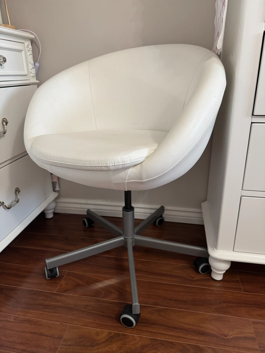 White Swivel Chair