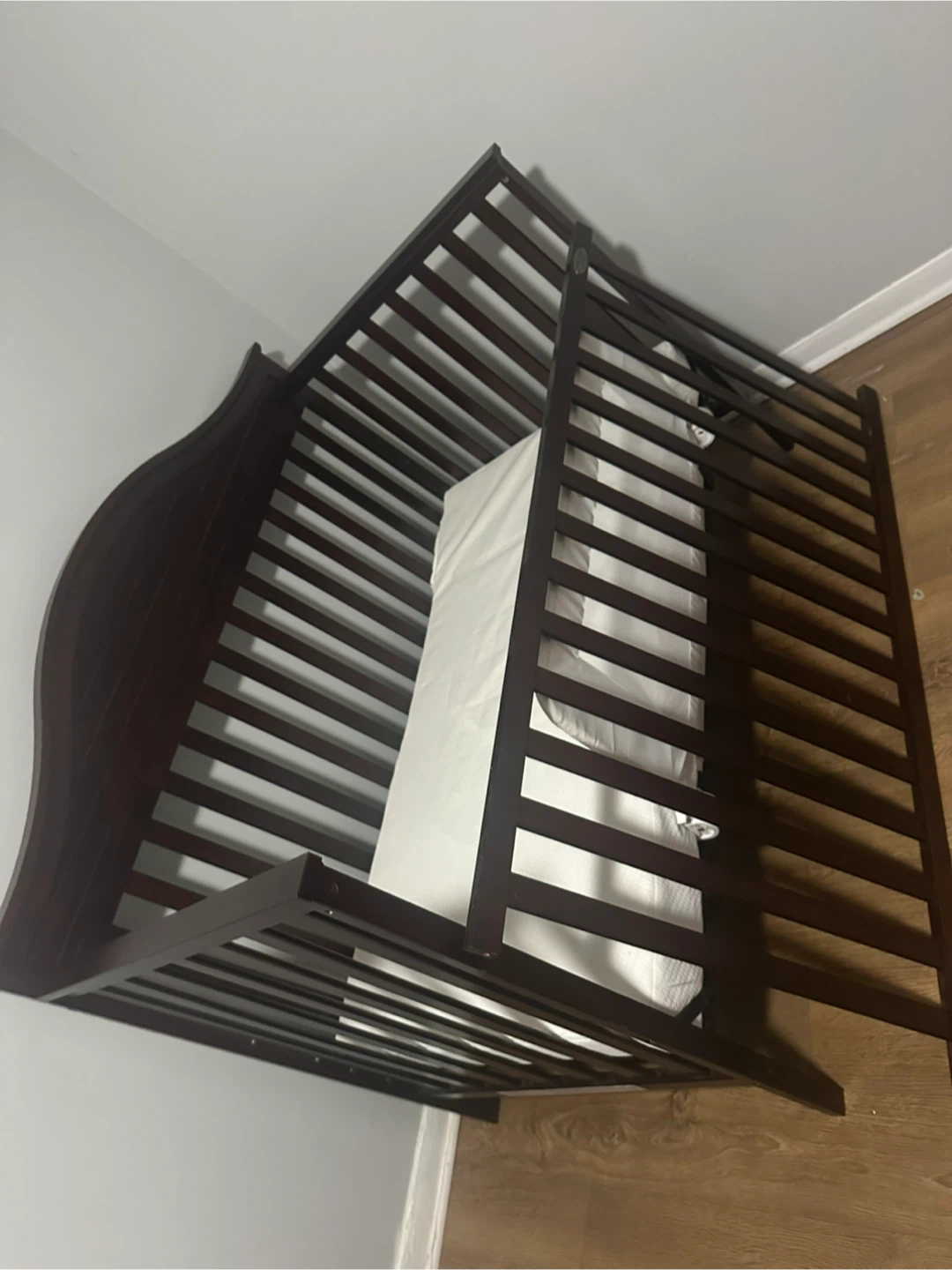 Dark Wood Crib with Toddler Guard Rail and waterproof mattress - photo 3