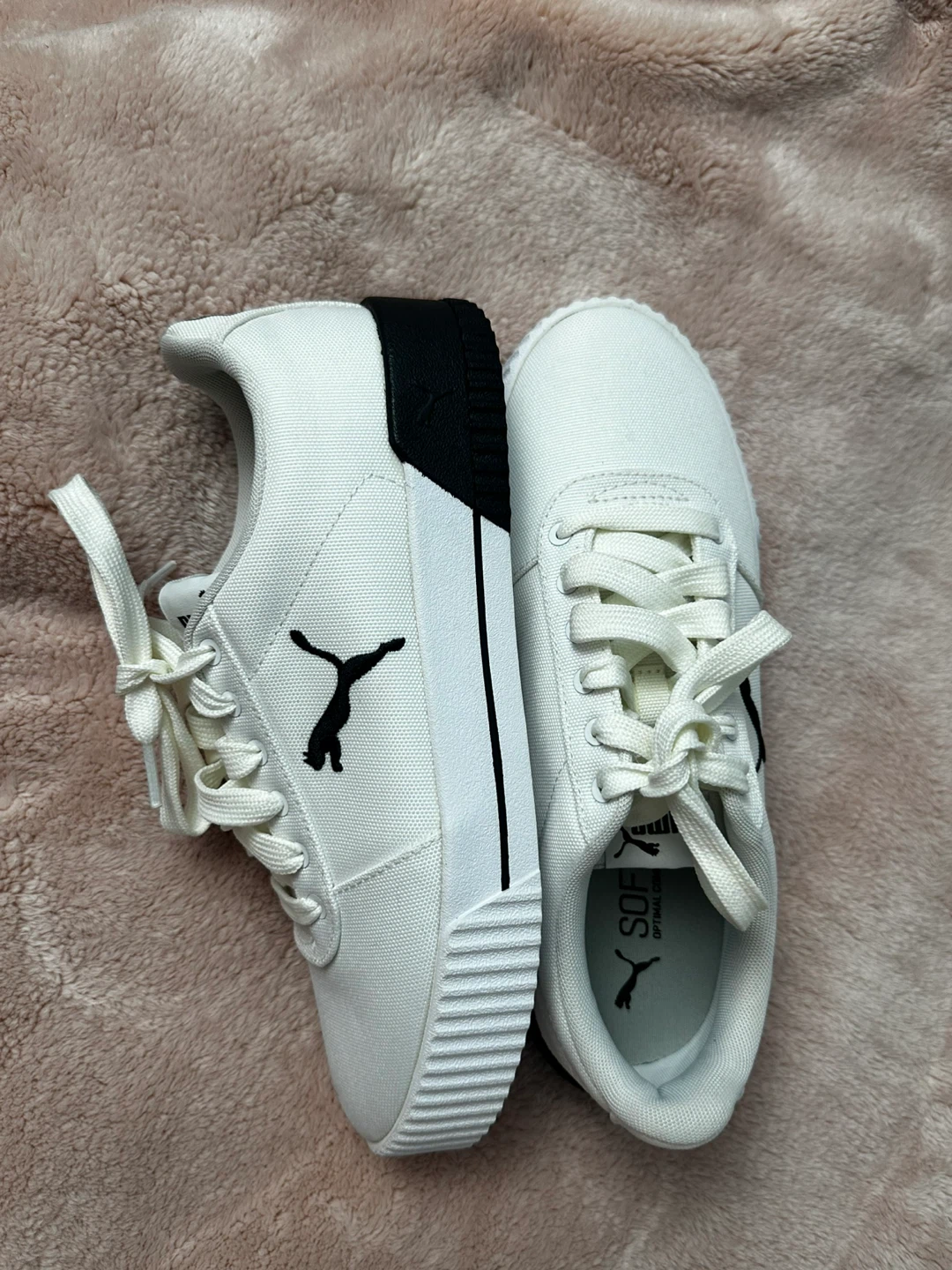 Puma Women's White Sneakers Size 8.5