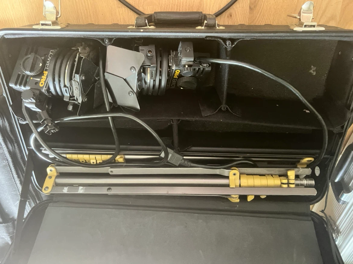 Lowel Pro Light Kit in Case