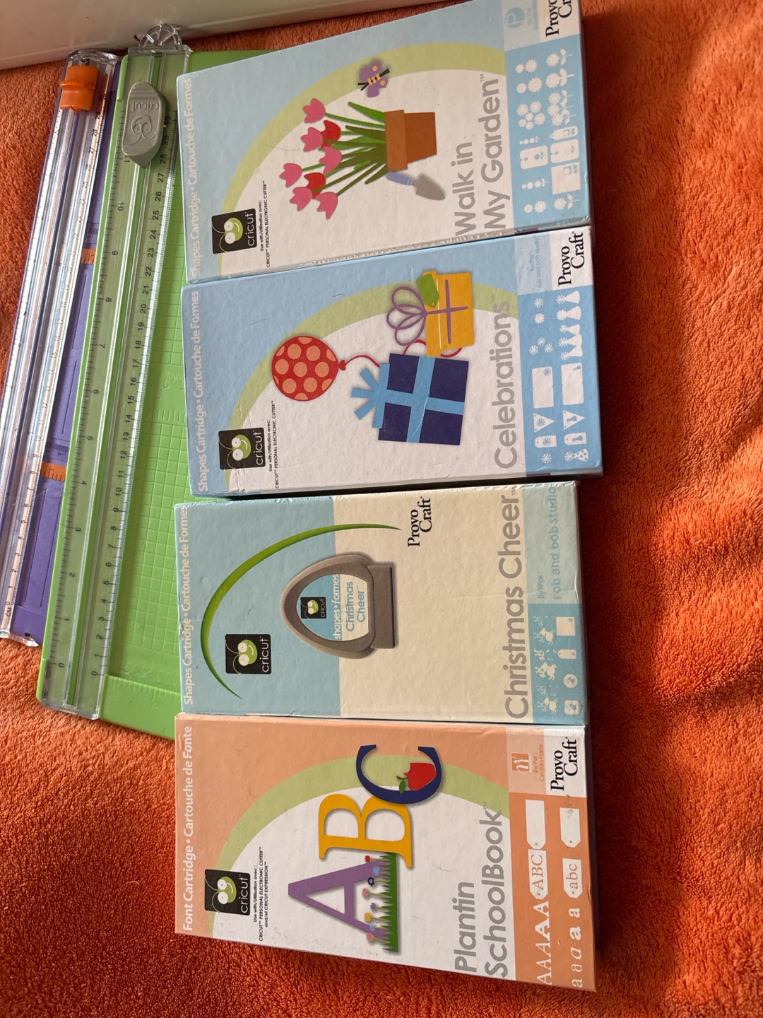 Vintage Cricut Expression Craft Bundle – Works Great! - photo 2