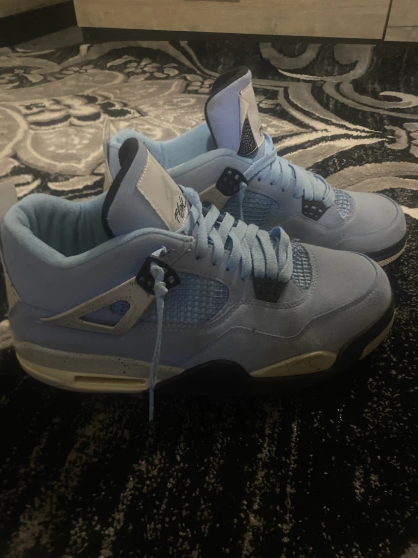 Rep Air Jordan 4 'University Blue' Sneakers
