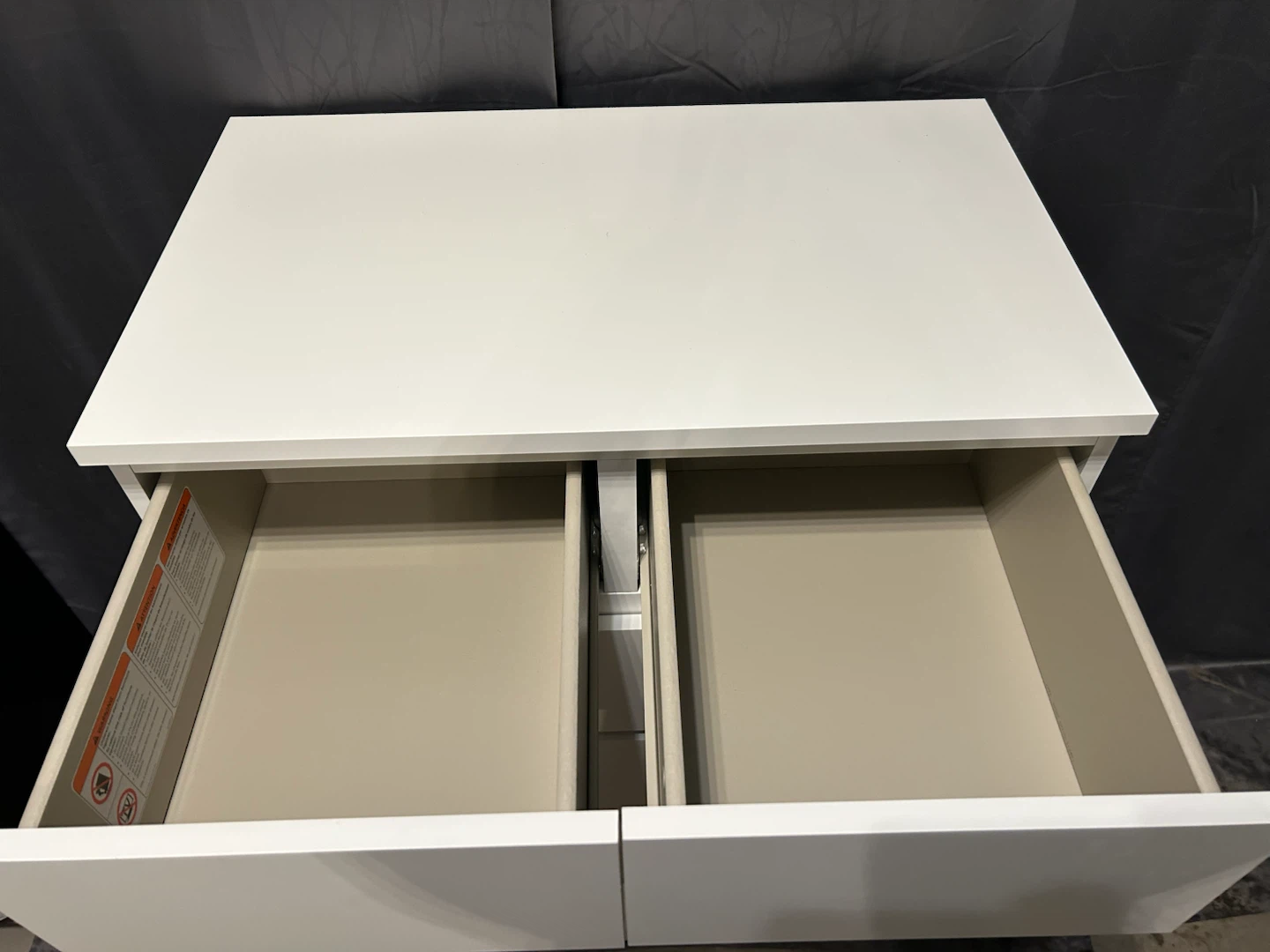 IKEA MALM 6 drawers dresser in white - photo 2