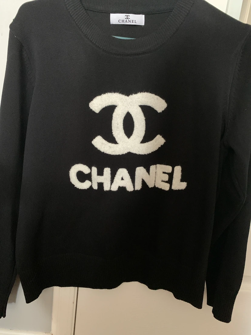 CHANEL Black Sweater