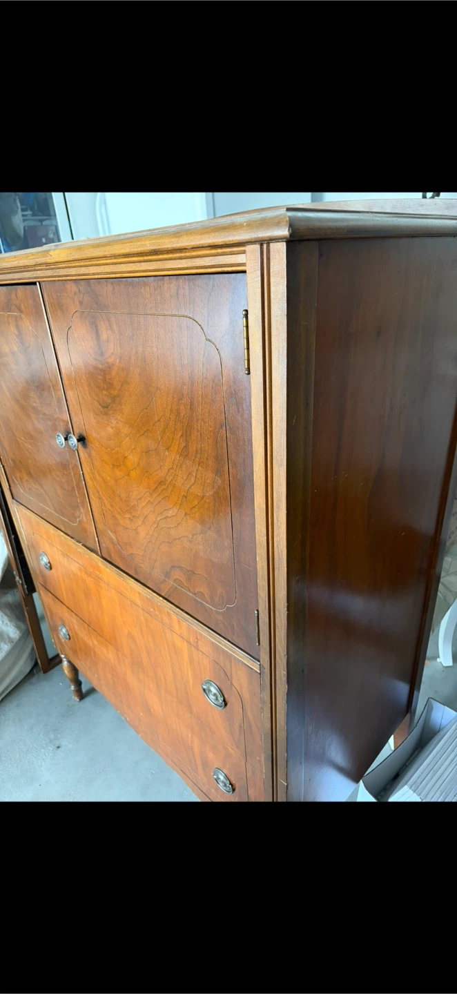 $250 obo ANTIQUE Vintage 1930’s Armoire - photo 3