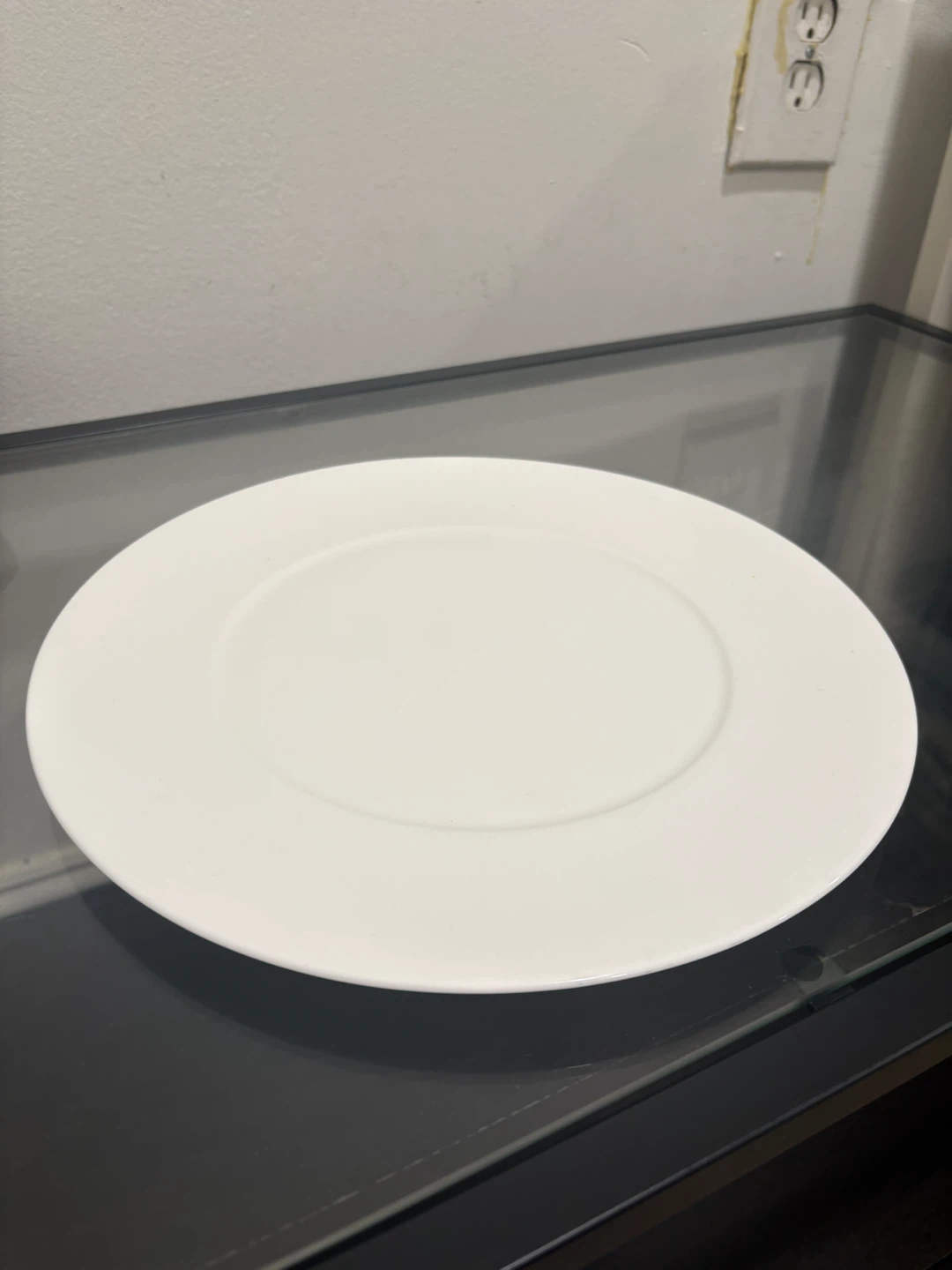 White Dinner Plates - Set of 4
