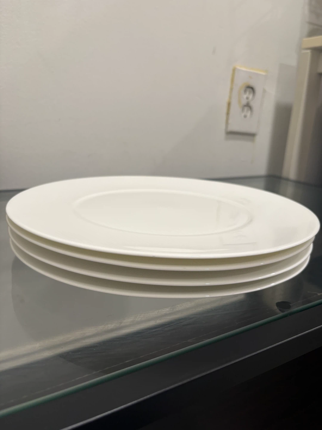White Dinner Plates - Set of 4 - photo 3