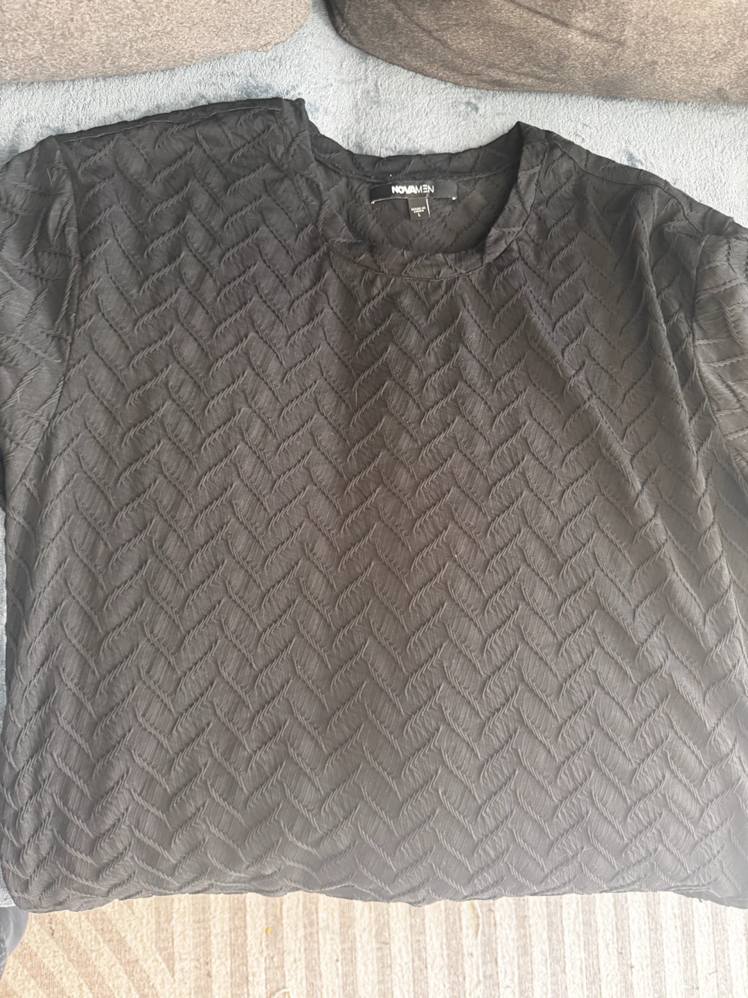 NovaMen Textured T-Shirt Size L