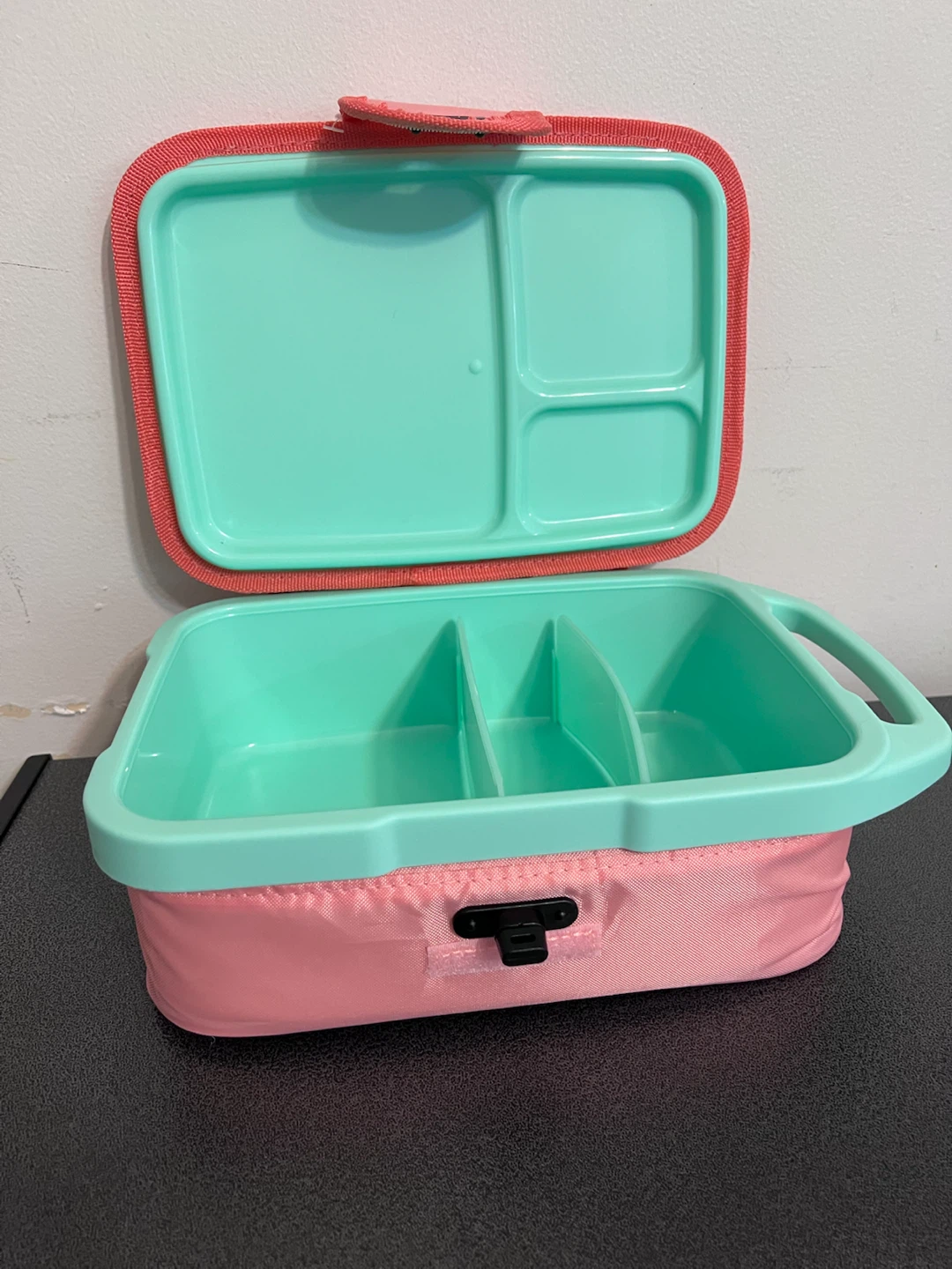 President’s Choice Kids Lunch Box – Unicorn Print | Brand New - photo 3