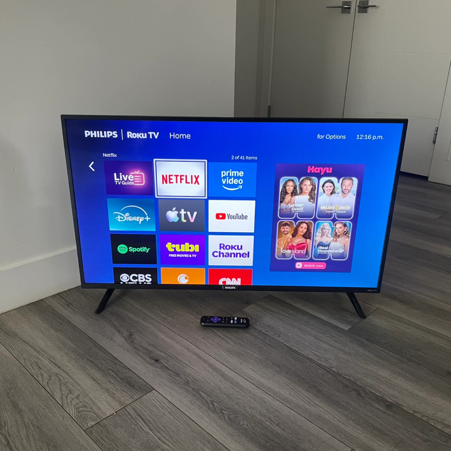 Philips 40” Smart TV - photo 2
