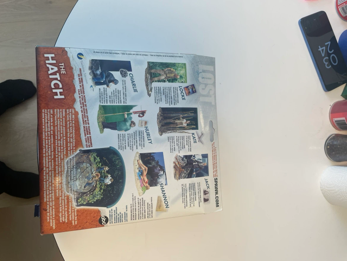 LOST The Hatch Action Figure with Rousseau's Island Map - photo 2