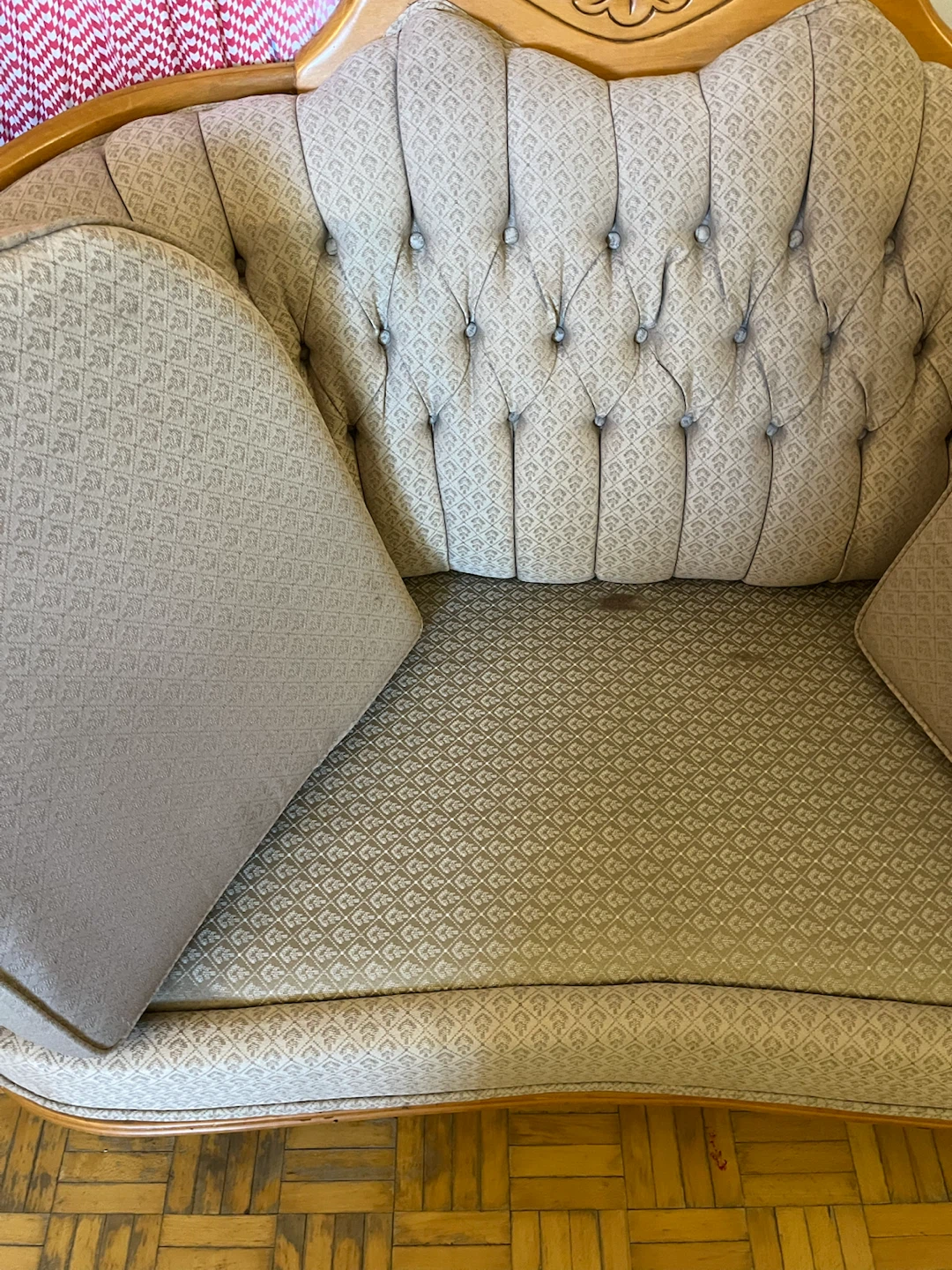 Vintage Tufted Loveseat Sofa - photo 3