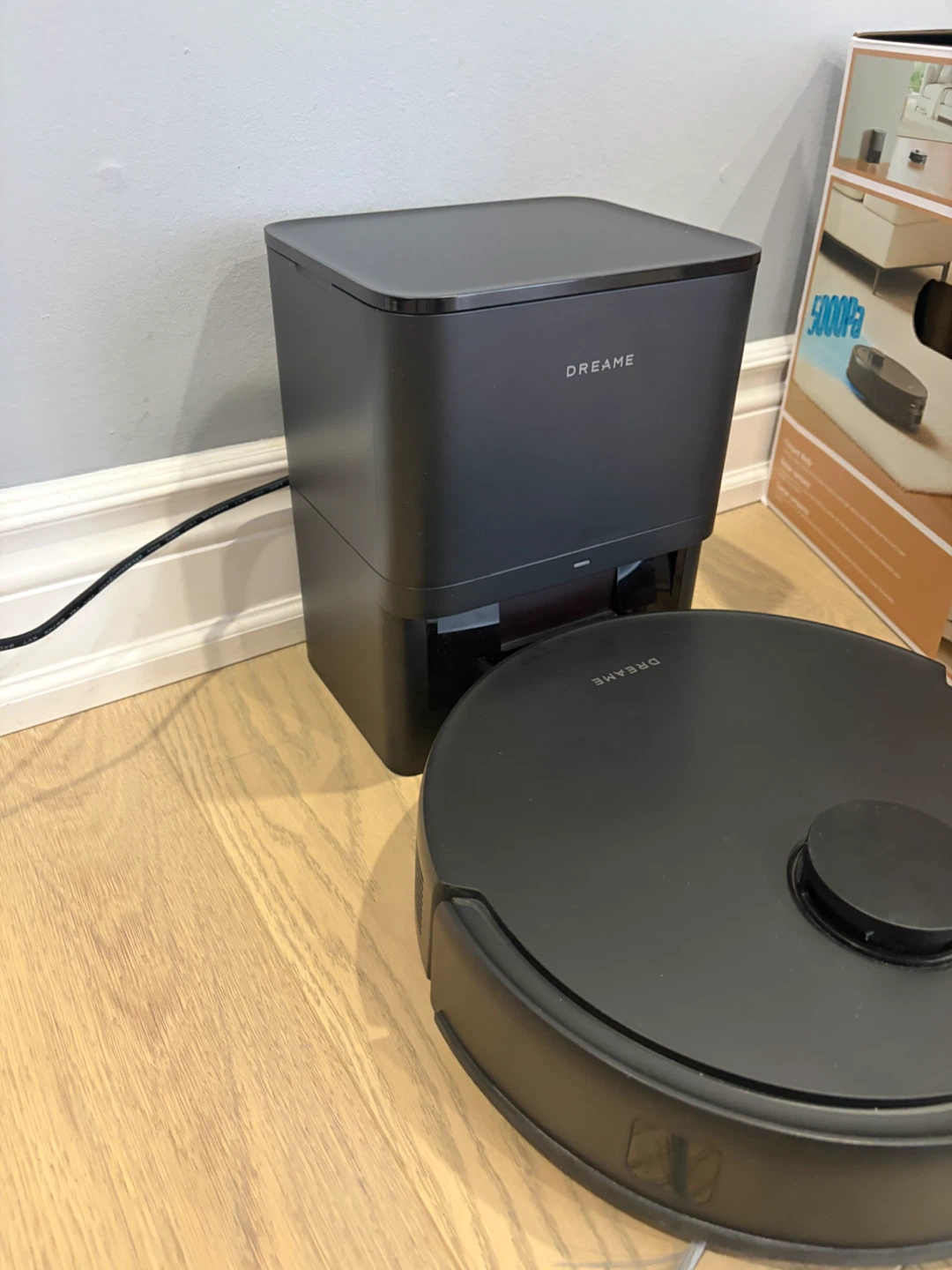 Dreame E20 Plus Robot Vacuum & Mop with Auto-Empty Station - photo 3