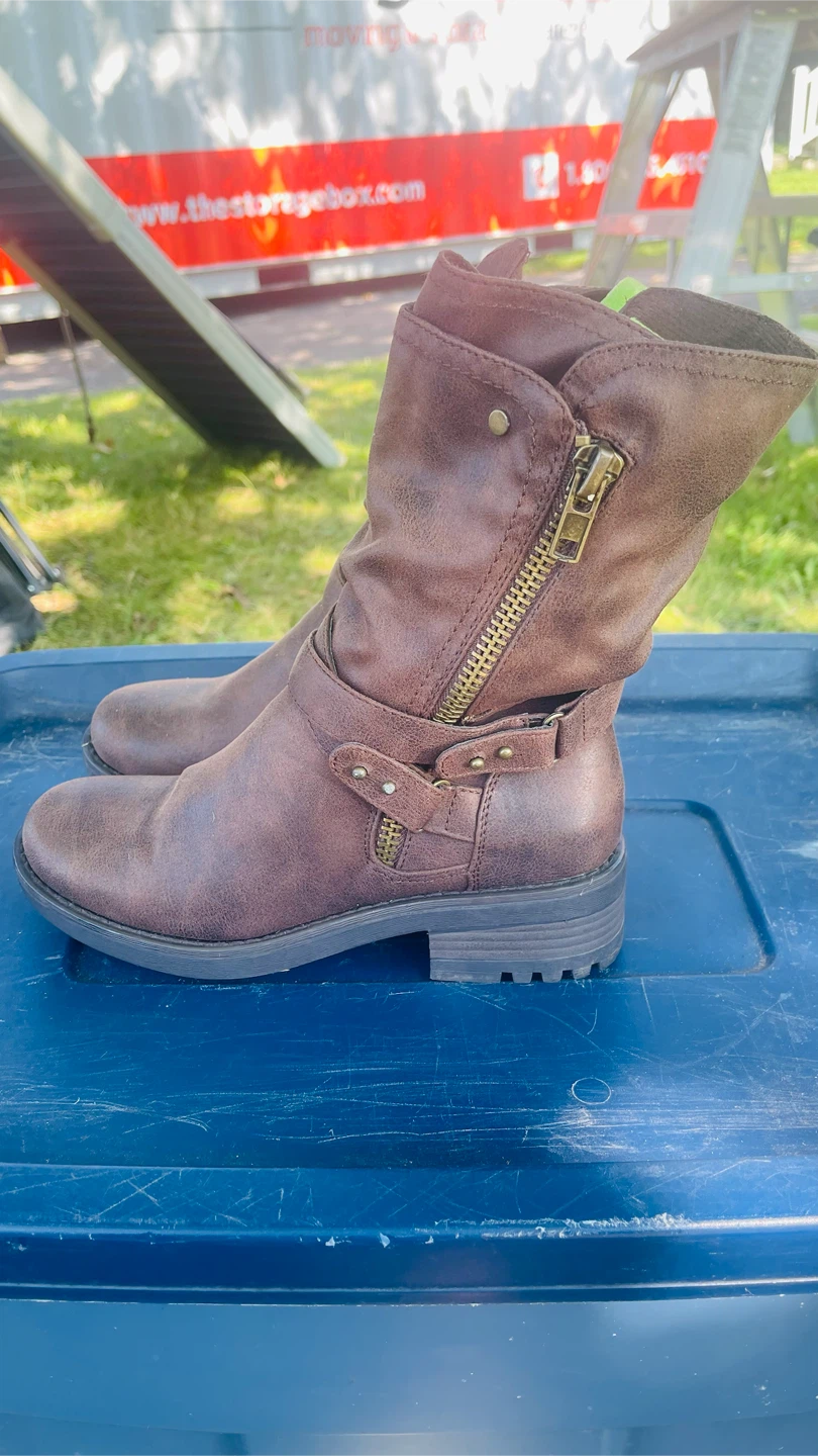 Brown Faux Leather Boots - photo 2
