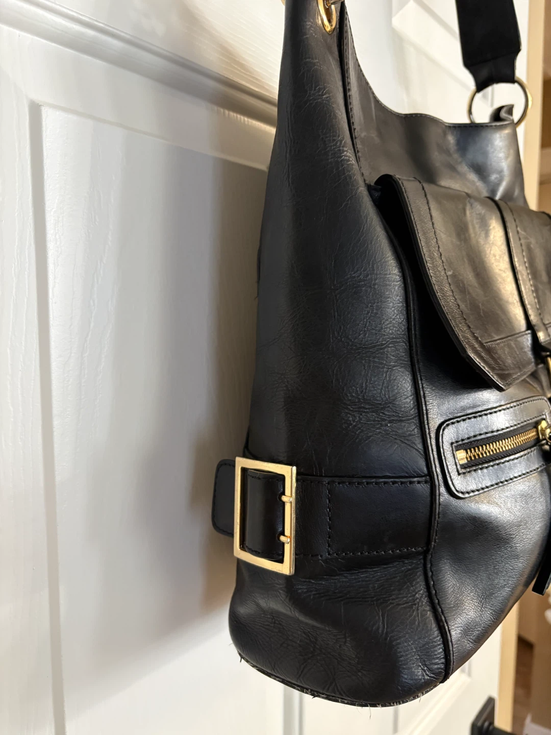 MAXX NEW YORK Multi-Pocket Black Leather Shoulder Bag - photo 5