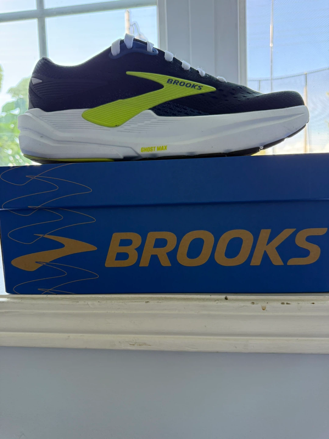 Brooks Ghost Max 3 Men’s size 10