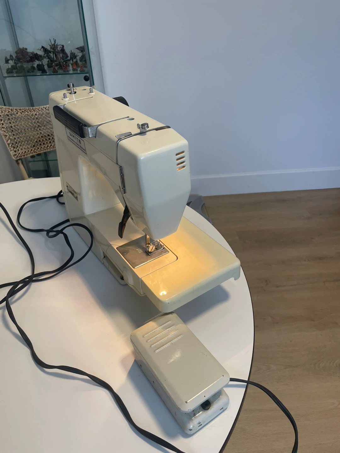 White Sewing Machine - photo 2