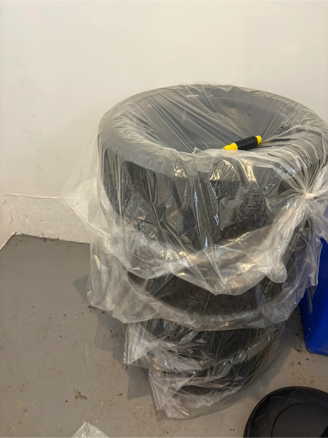 Pirelli 225/50R17 Ice Friction Winter Tires - photo 5