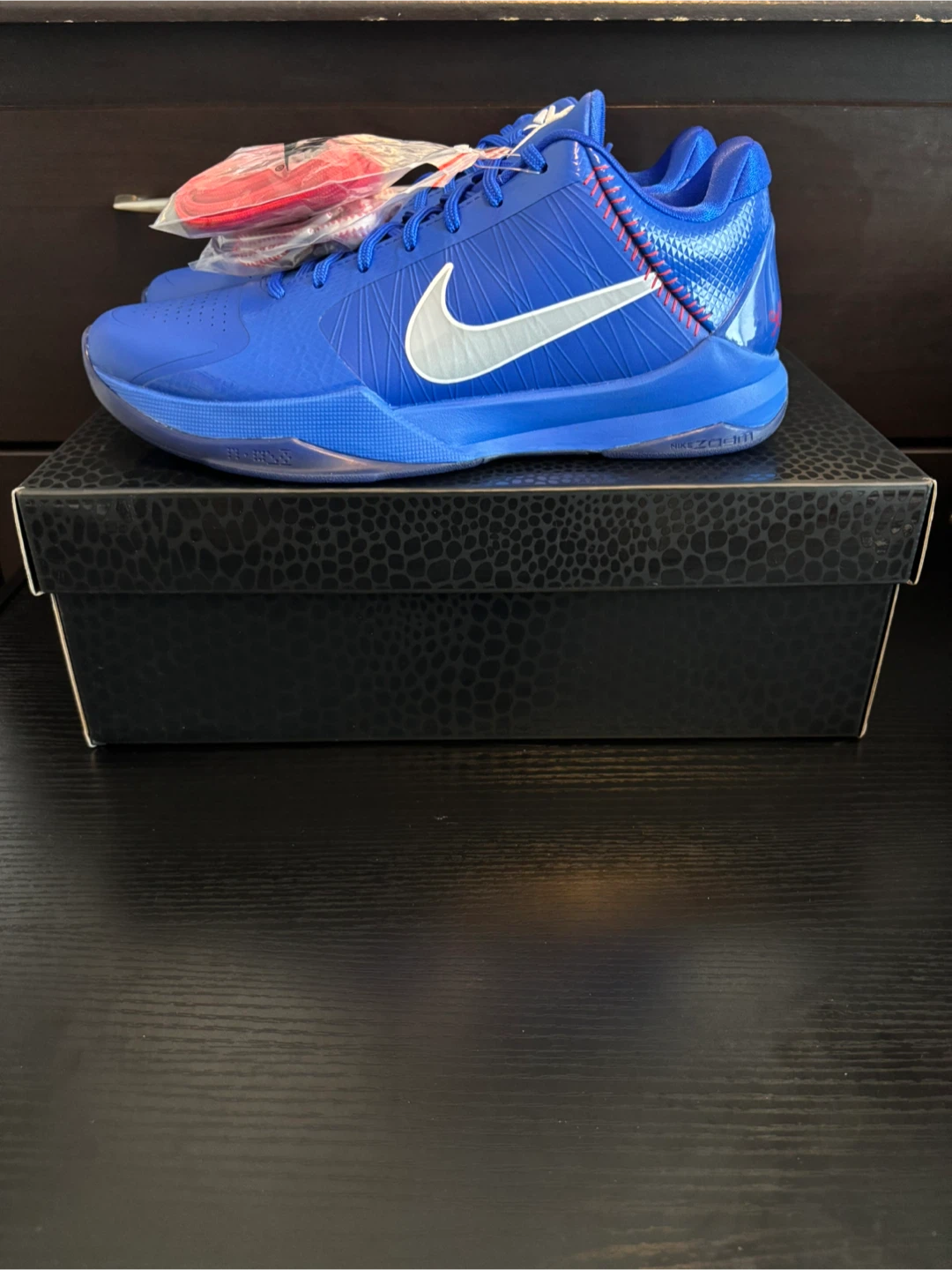 Kobe 5 Dodgers size 10 Men’s/11.5 Women’s - photo 4