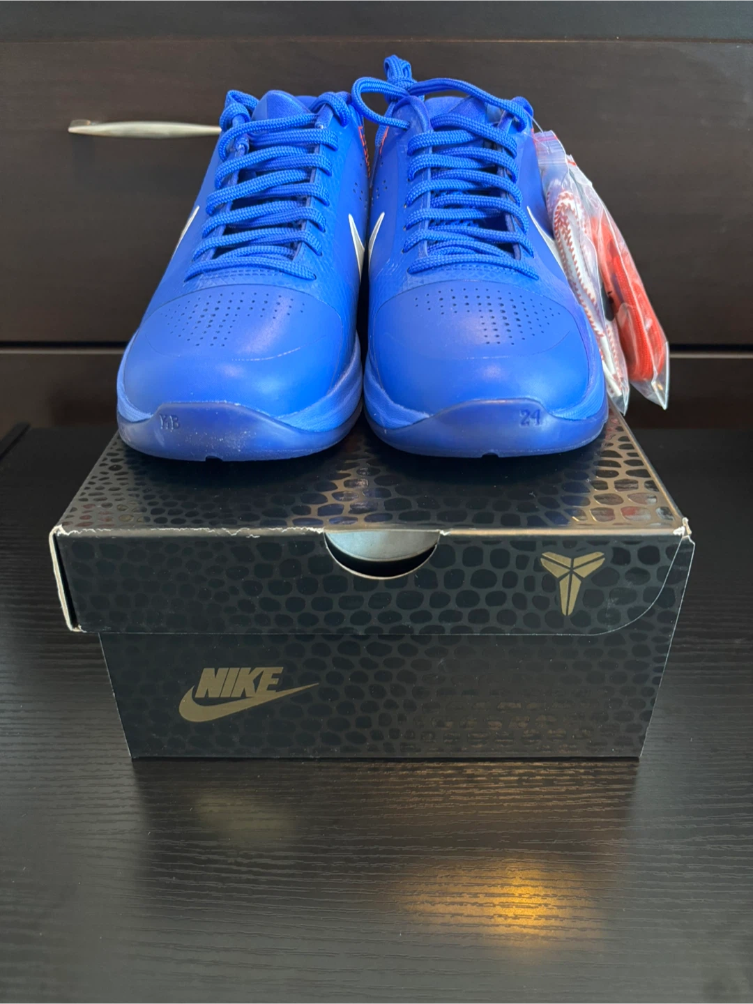 Kobe 5 Dodgers size 6.5y - photo 5