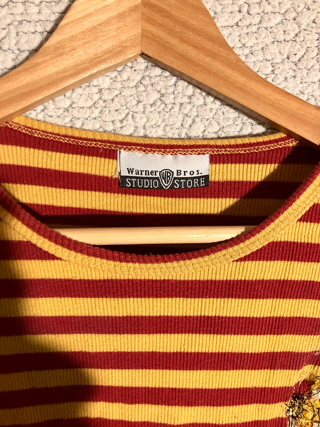 Warner Bros. Studio Store Winnie the Pooh T-Shirt - photo 2