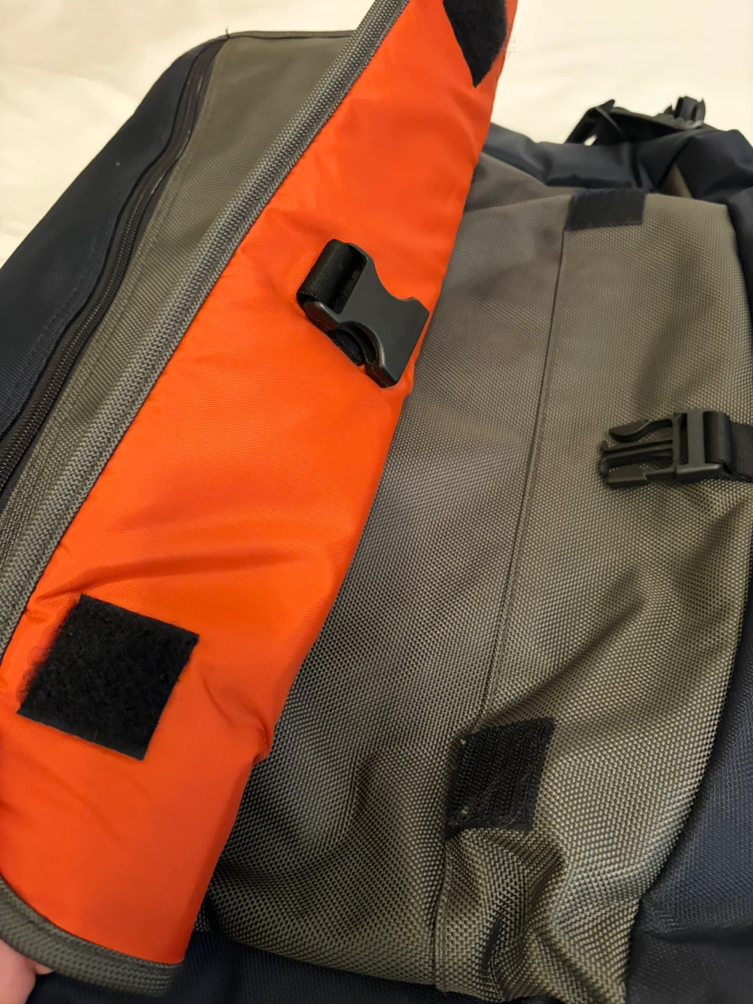 Eddie Bauer Messenger Bag - photo 4