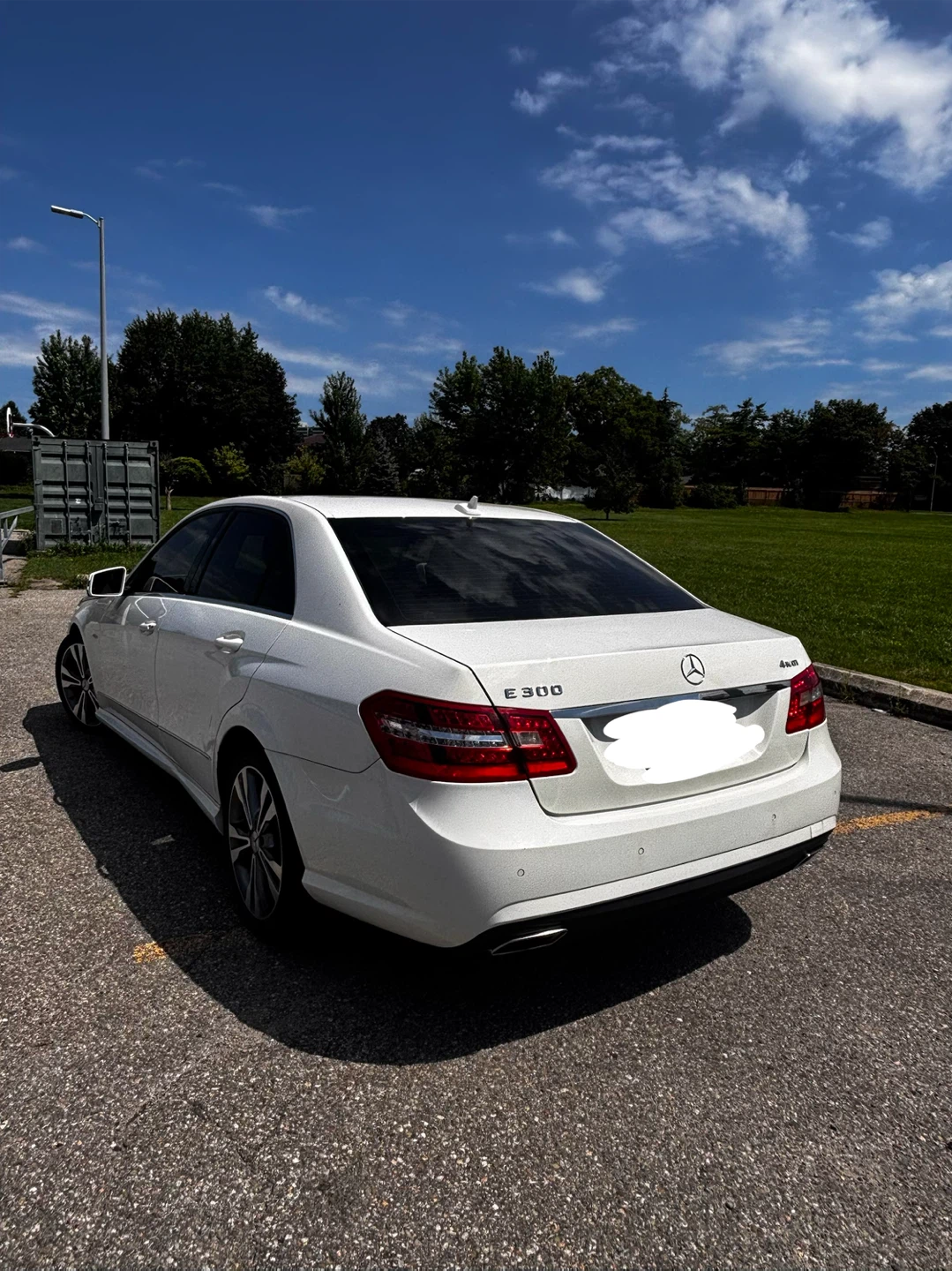 Mercedes-Benz E300 4MATIC - photo 3