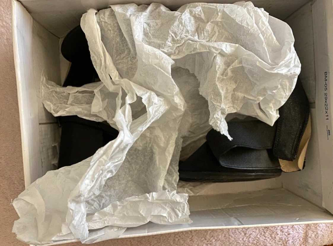 White Mountain Black Wedge Sandals - photo 2