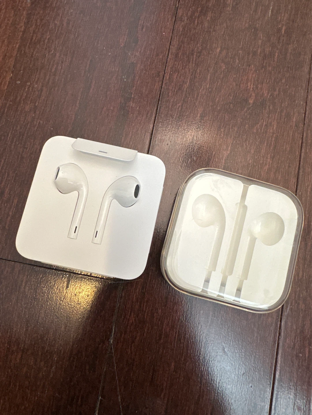 Apple EarPods with Lightning Connector