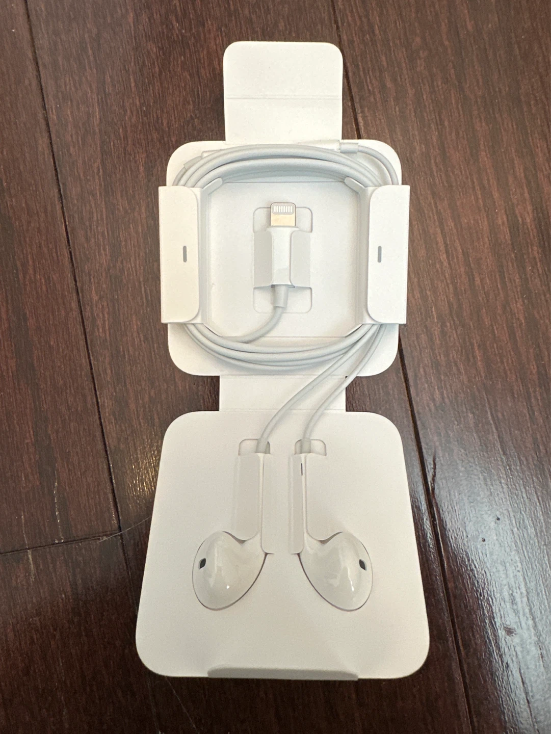 Apple EarPods with Lightning Connector - photo 2
