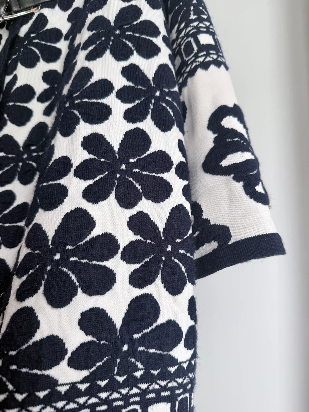 BB.GG Paris Women's Navy & White Floral Cardigan - photo 2