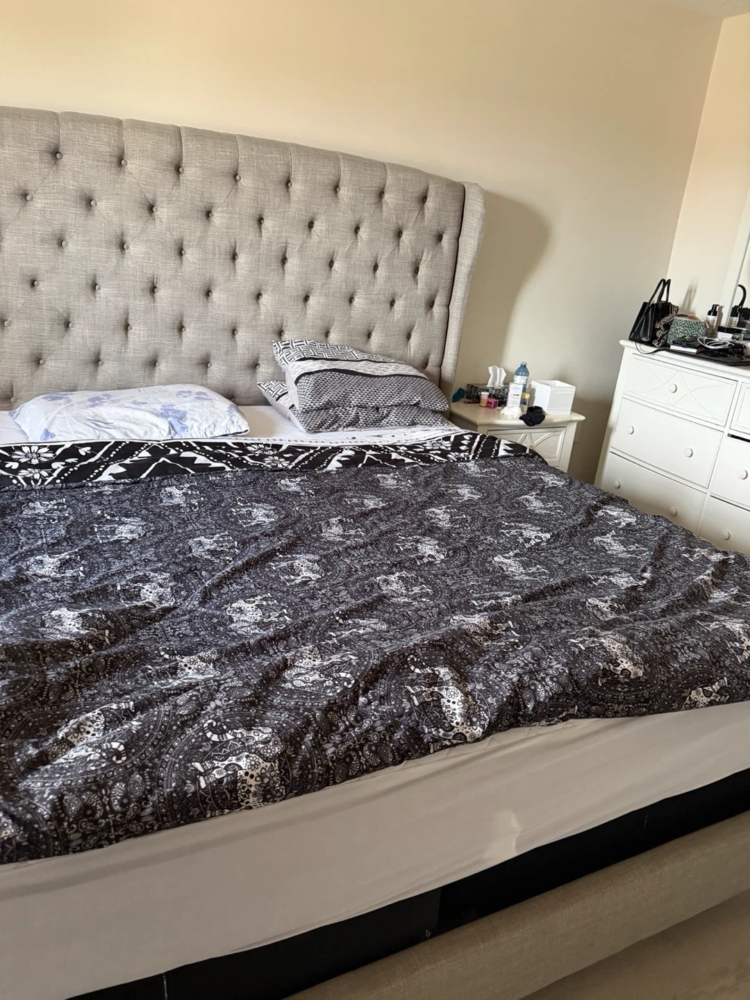 King Size Bed (Frame + Mattress)
