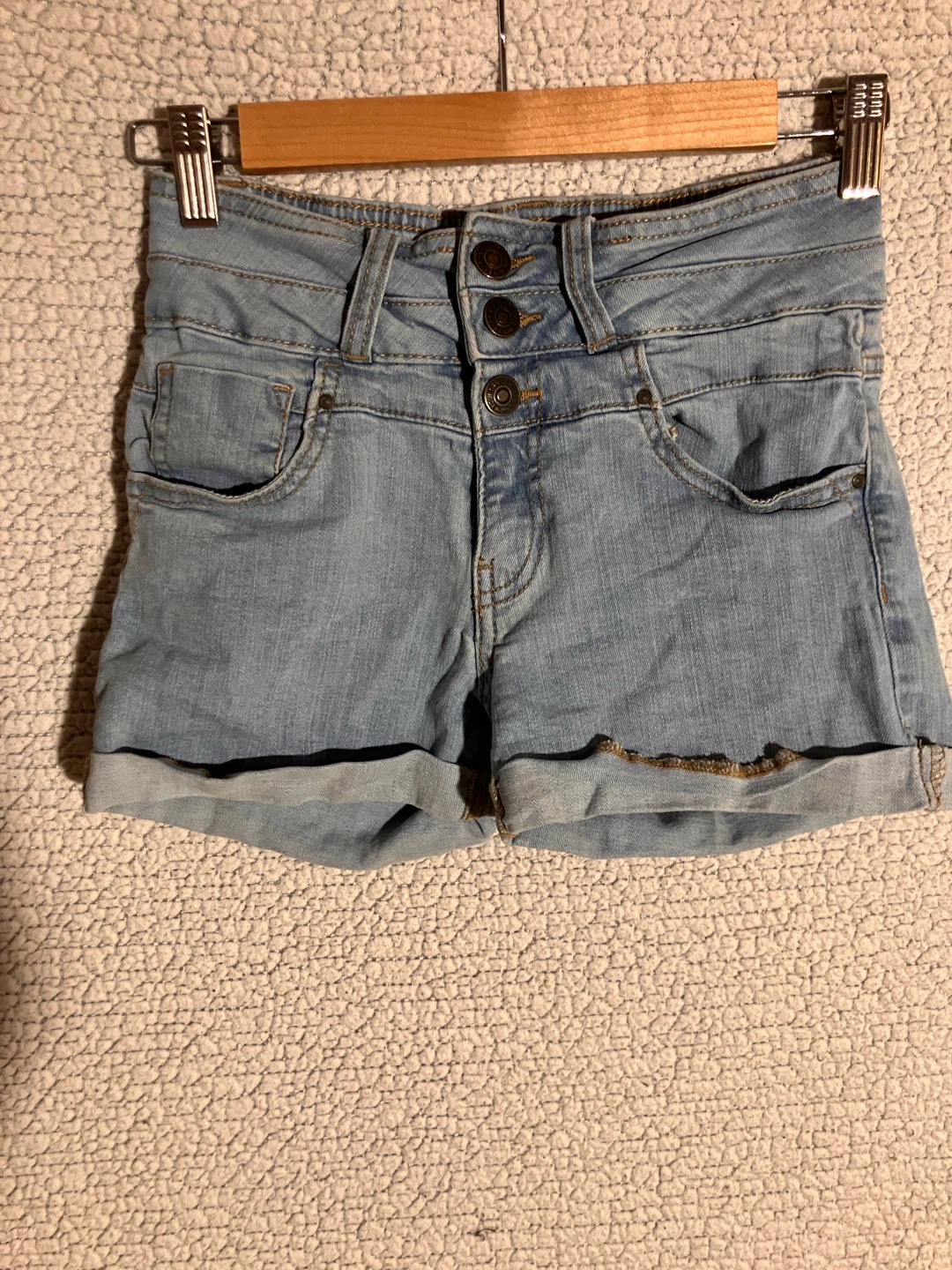 Eighty Two Arlene Shortie Denim Shorts Size 03