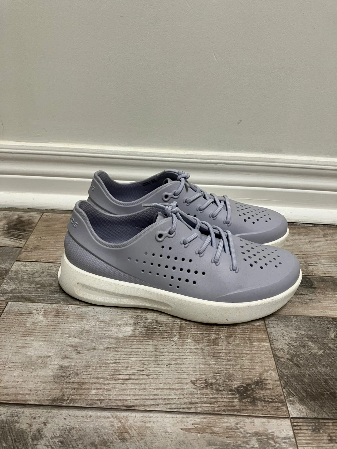 Women’s Croc Shoes - photo 5