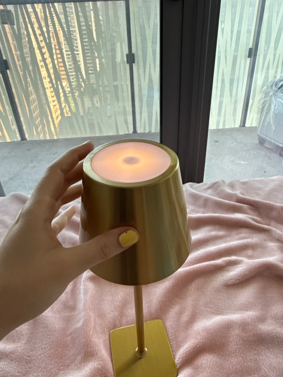 Gold Metal Table Lamp - photo 3