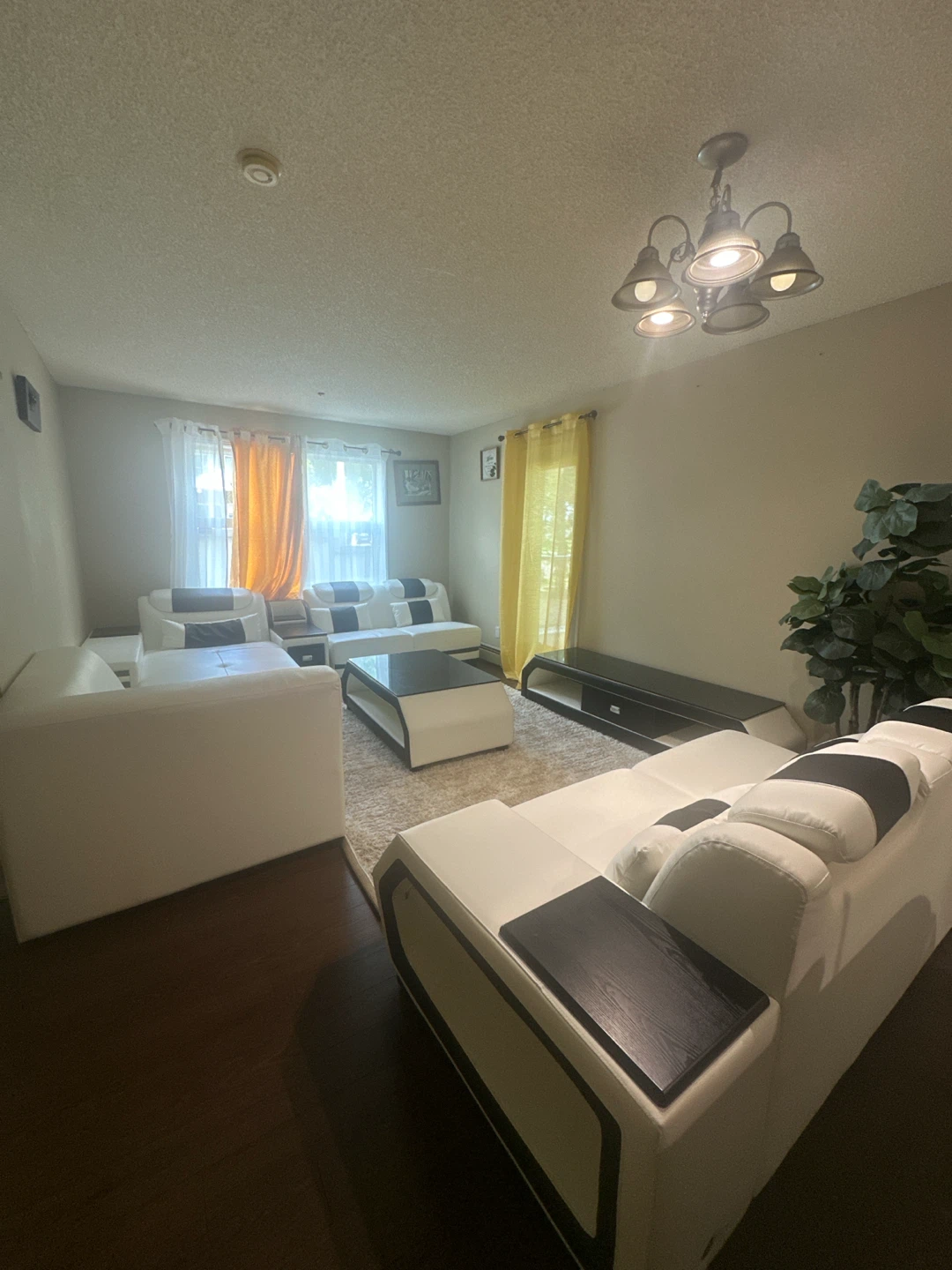 White and Black Modern Sofa Set - photo 2
