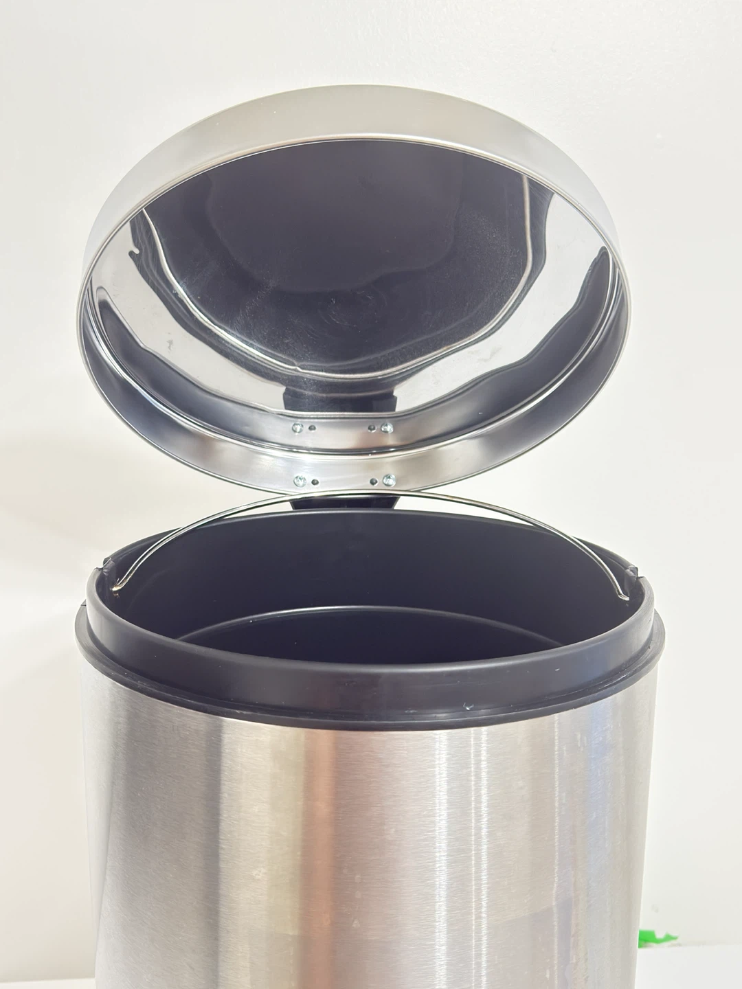 Stainless Steel Pedal Trash Can with Inner Bucket - photo 3