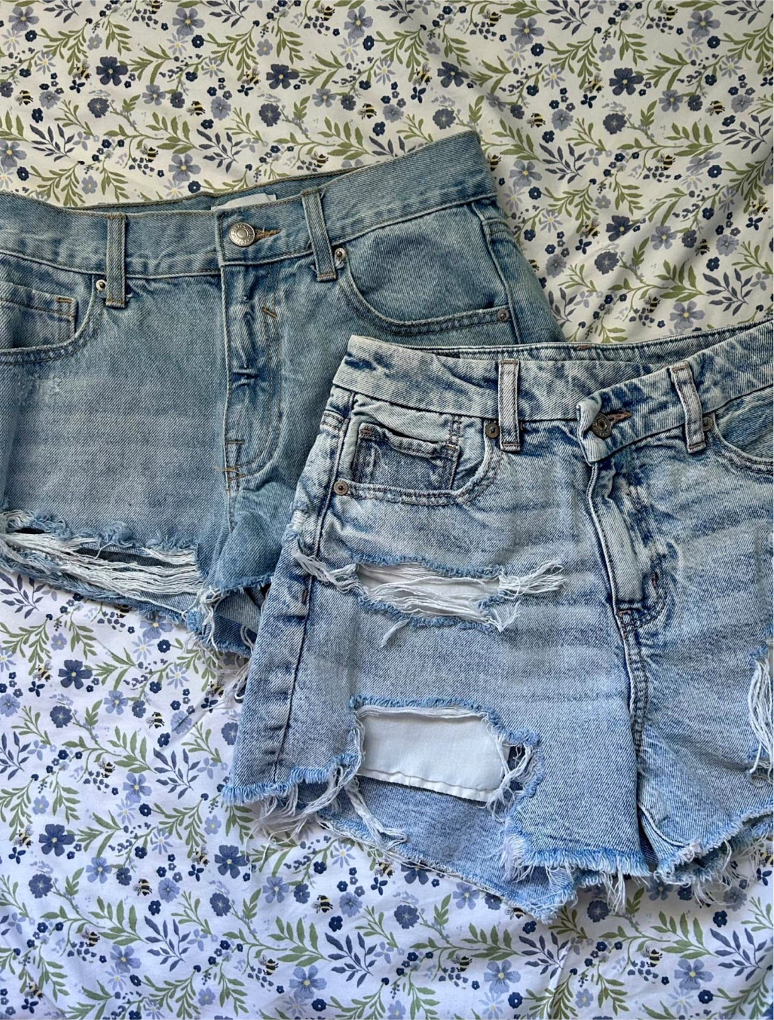 American Eagle & Forever 21 Short Bundle